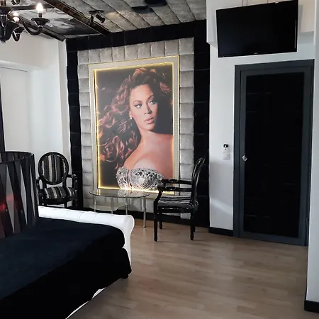 Alter Athens (Adults Only)-3