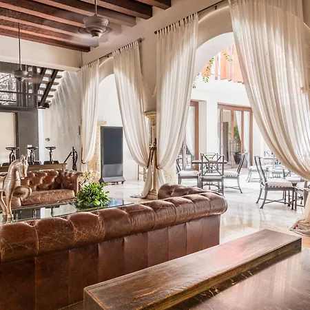 Bastion Luxury Hotel-3