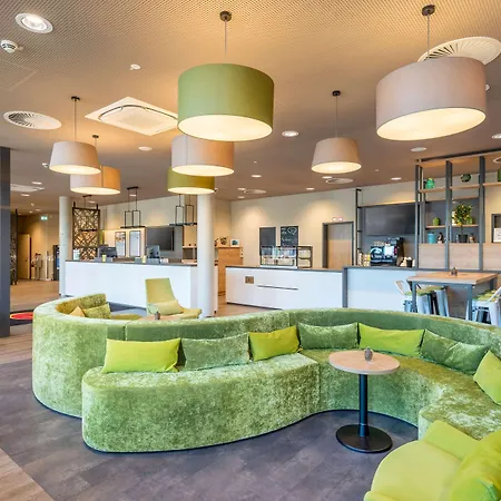 Super 8 By Wyndham Dresden-3