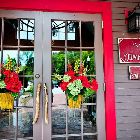 The Common Man Inn & Lodge, Plymouth-3