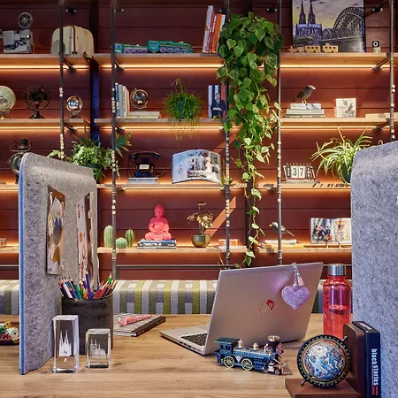 Moxy Cologne Muelheim-2