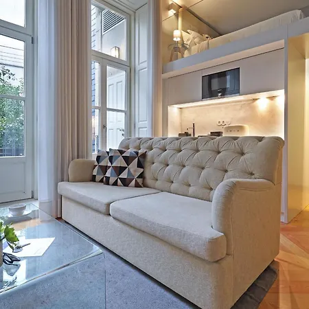 Villa Mouzinho By On Apartments-3