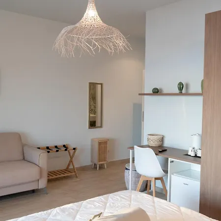 Life House B&B-2