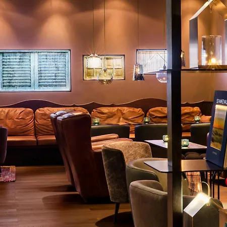 Motel One Freiburg-3