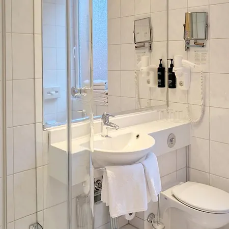 Garner Hotel Hamburg - Wandsbek Marktplatz By Ihg-2