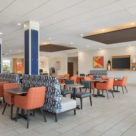 Holiday Inn Express Melbourne West By Ihg-3
