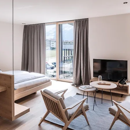 Zelloon Boutique Hotel-2