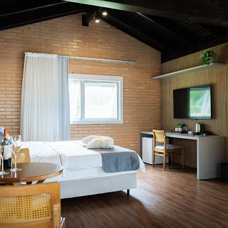 Village Du Lac Hotel-2