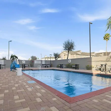 Hampton Inn & Suites Pharr-3