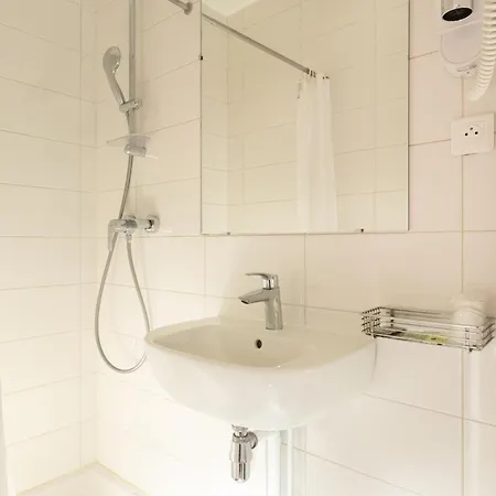Hotel Saint Roch-2