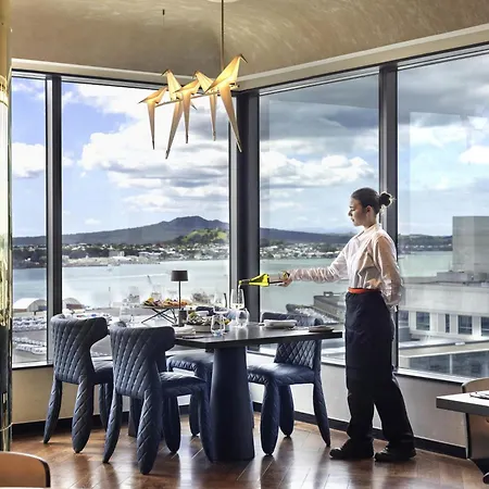 So/ Auckland-2
