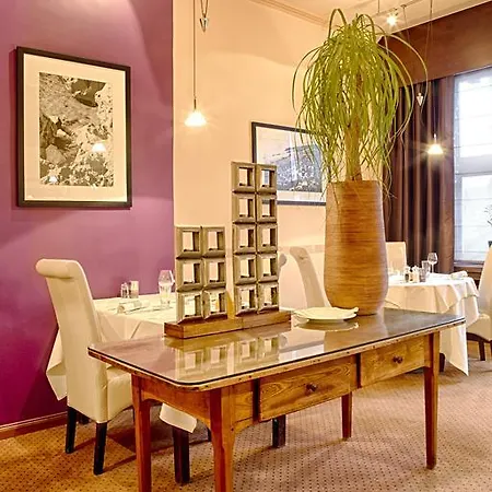 Hotel Restaurant Le Strasbourg-3