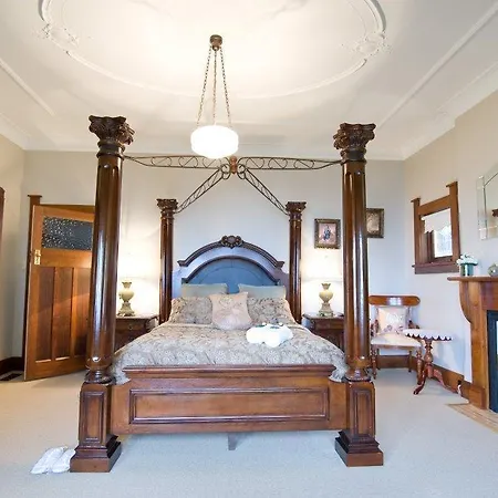 Windradyne Boutique Bed & Breakfast-2