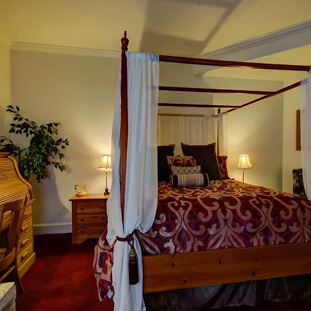 The Currier Inn-2