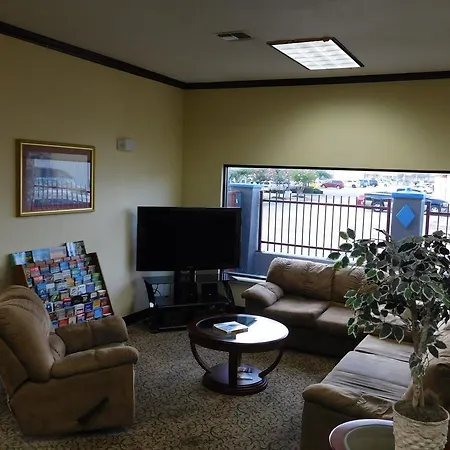 Regency Inn & Suites Beaumont-2