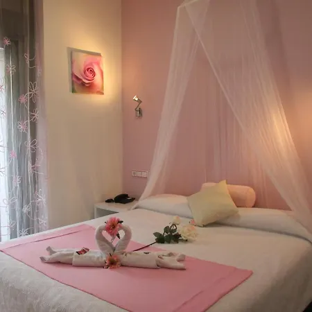 Madrid City Rooms-2