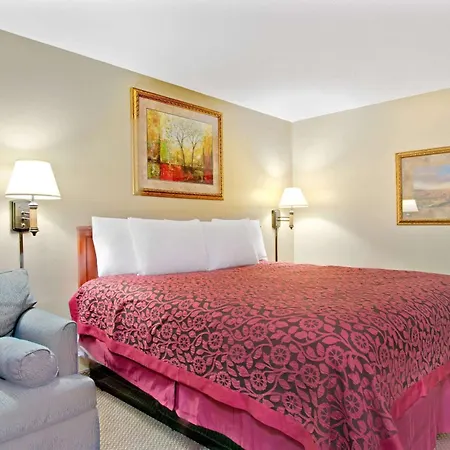 Days Inn By Wyndham St. Louis/Westport Mo-2