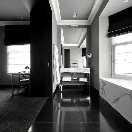 Hotel Odette En Ville-3