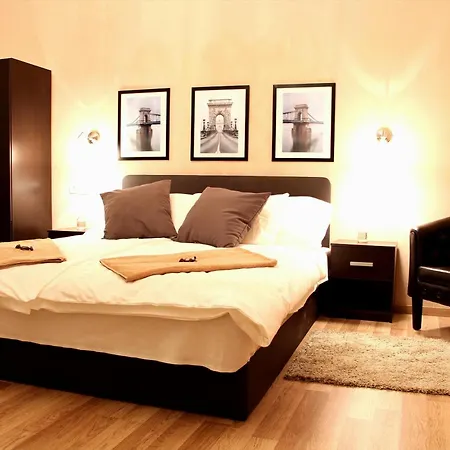 Budapest Ville Bed & Breakfast-3