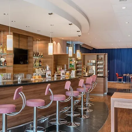 Holiday Inn Express Essen - City Centre-2