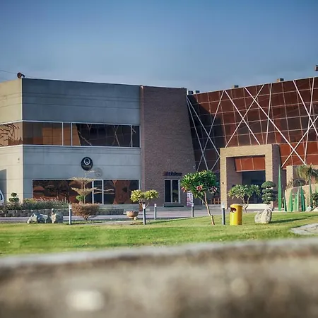 Circle Club Faisalabad-2