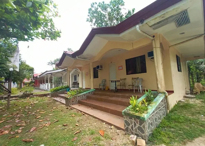 Reddoorz Plus @ Costa Roca Balamban