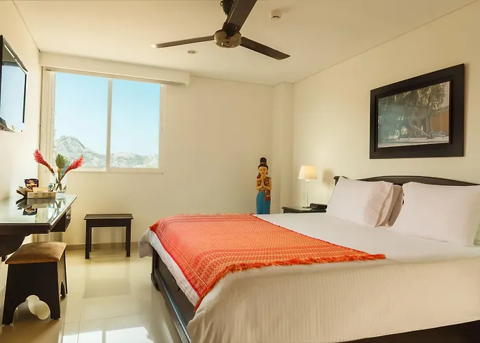 Hotel Santa Marta Real