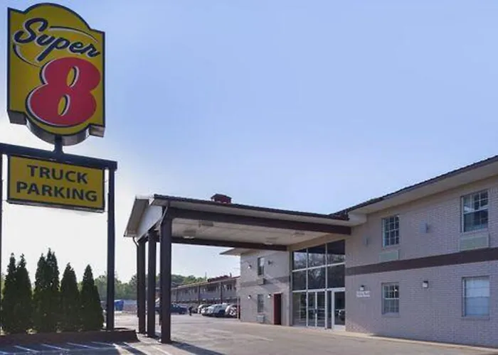 Super 8 By Wyndham Little Rock/North/Airport