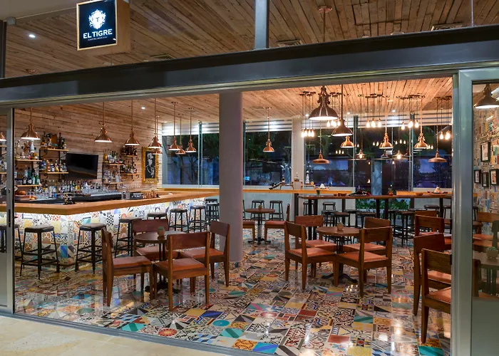 The Fives Downtown Hotel & Residences, Curio Collection By Hilton Playa del Carmen