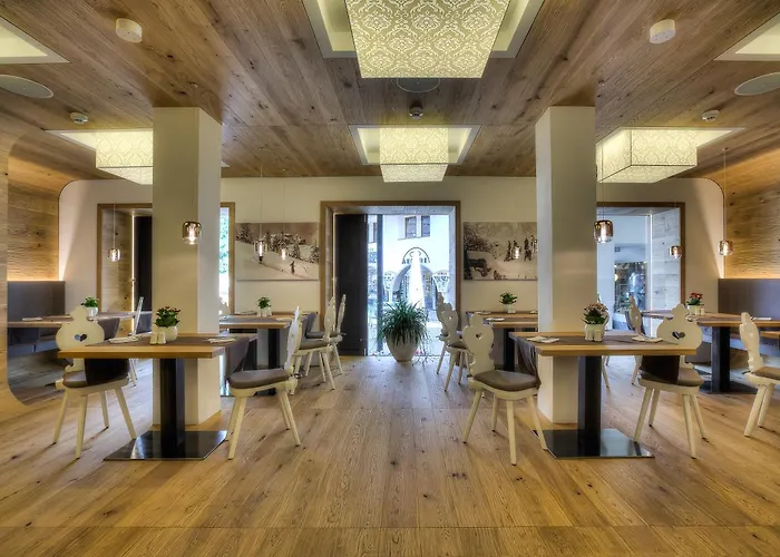 Posta Zirm Hotel Corvara