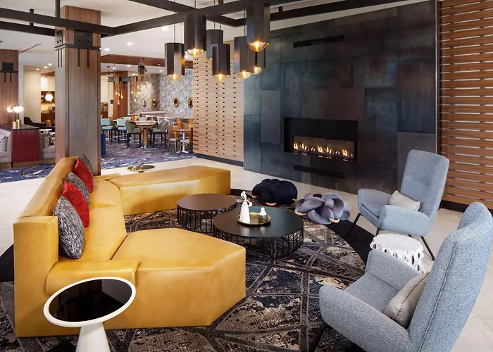 Hampton By Hilton At The Boston Seaport District Hotel