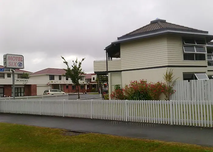 Motel Six Hamilton