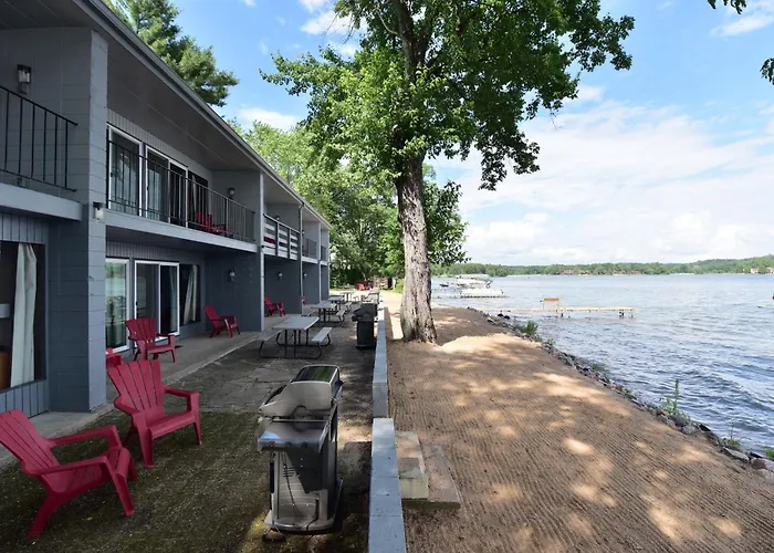 Delton Oaks Resort Motel Lake Delton