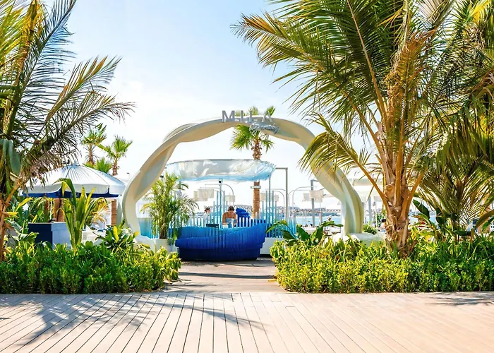 Radisson Beach Resort Palm Jumeirah Dubai