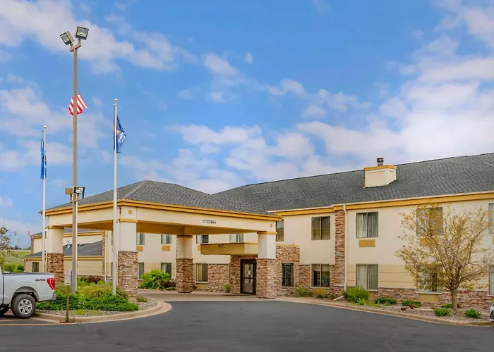 Comfort Inn & Suites Black River Falls I-94