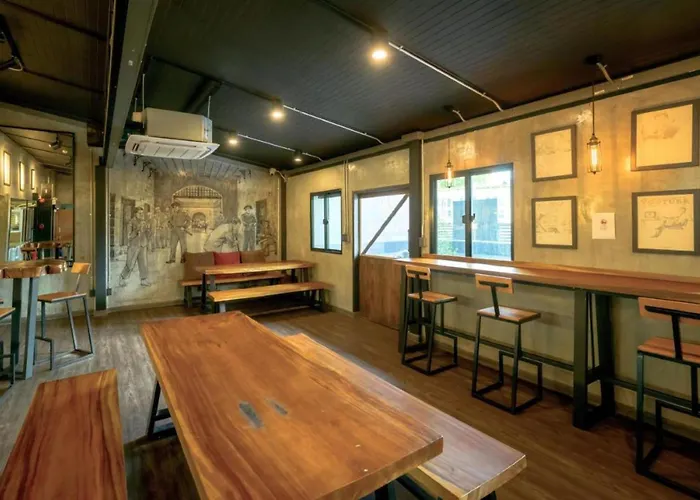 Episode 11 Hostel Sukhumvit