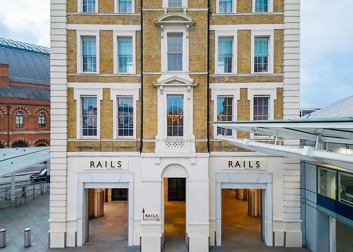 Kaya Great Northern Hotel, London