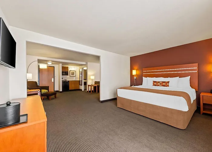 Wingate By Wyndham Calgary South