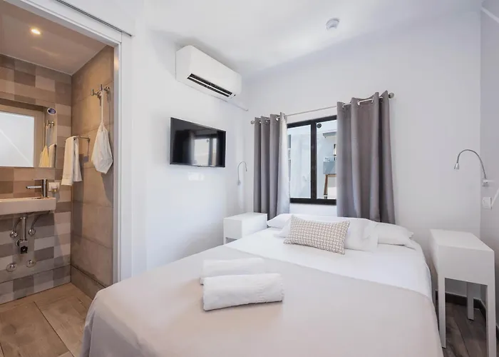 Hostal Costa Ibiza
