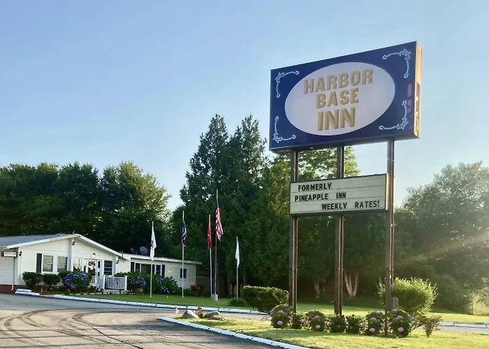 Harbor Base Inn Tour de Tour de Newport