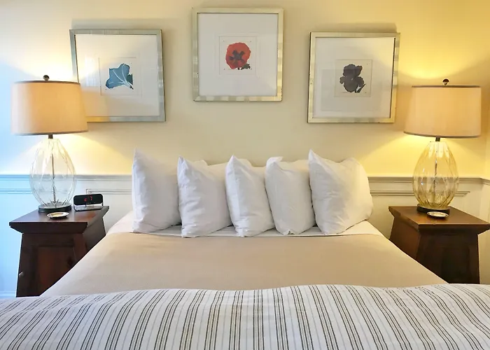 Inn At 7 Central