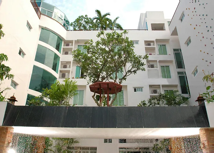 Bansabai Hostelling International Bangkok