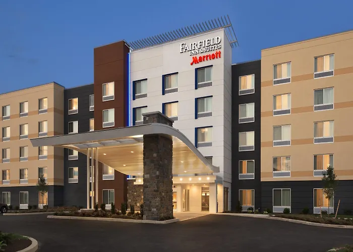 Fairfield Inn & Suites By Marriott Lancaster East At The Outlets