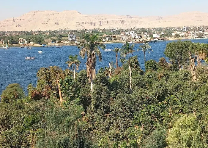 New Pola Hotel Luxor