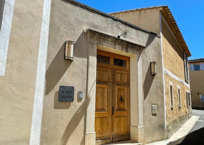 La Cour Carree