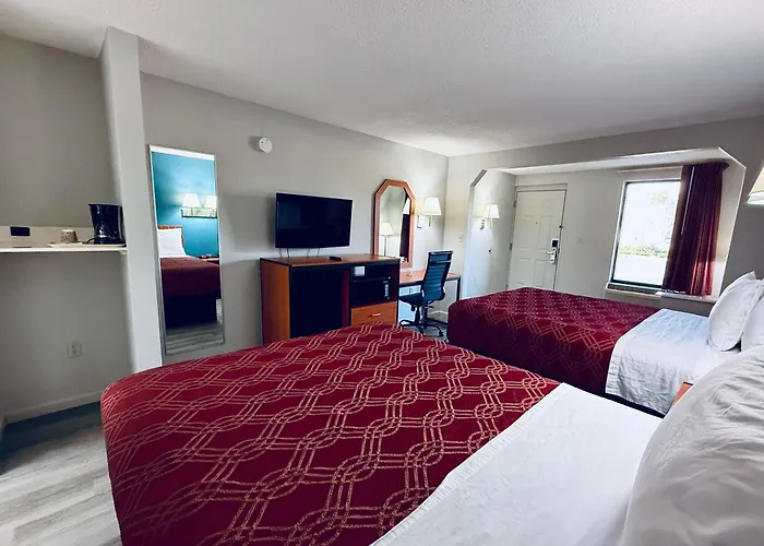 Luxury Inn & Suites Selma