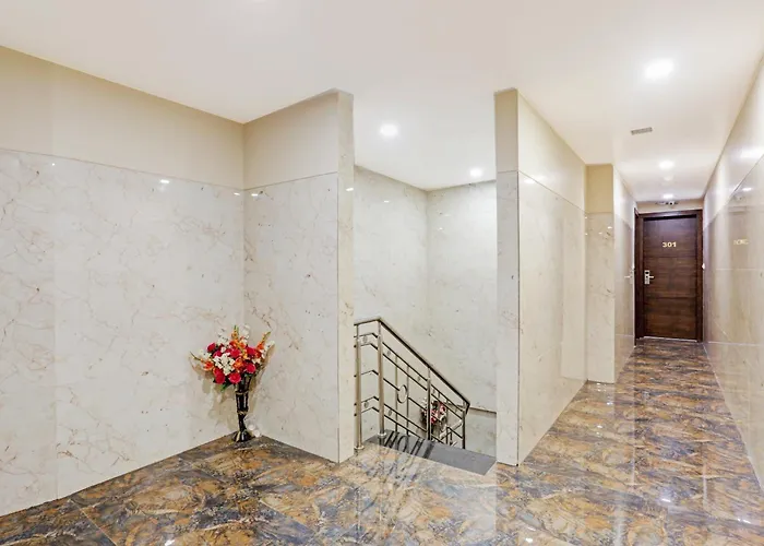 Collection O Vertigo Suite Mumbai