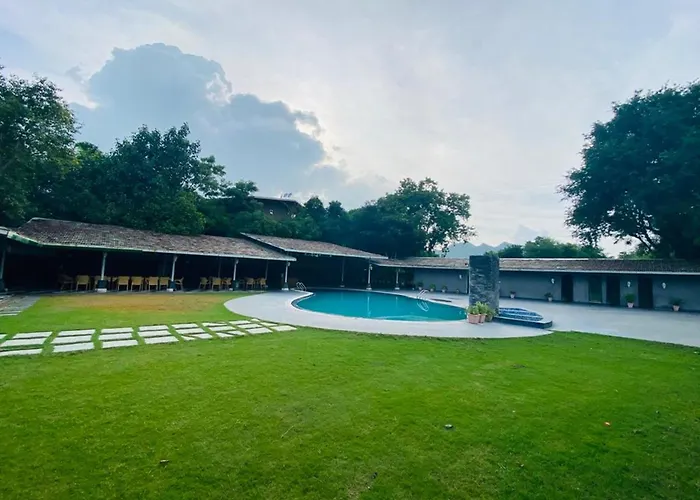 Hotel Shree Pratham Milan