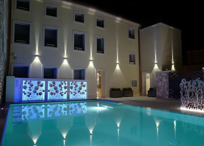 Hotel Residenza Ai Capitelli Soave 