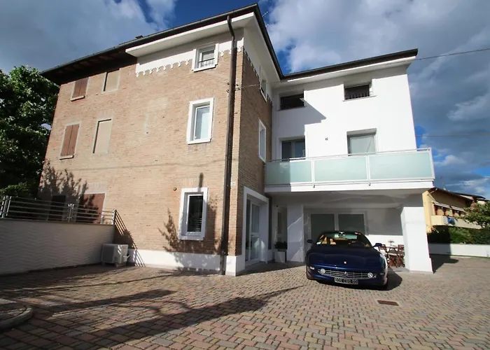 H5-5H Luxury Room Maranello